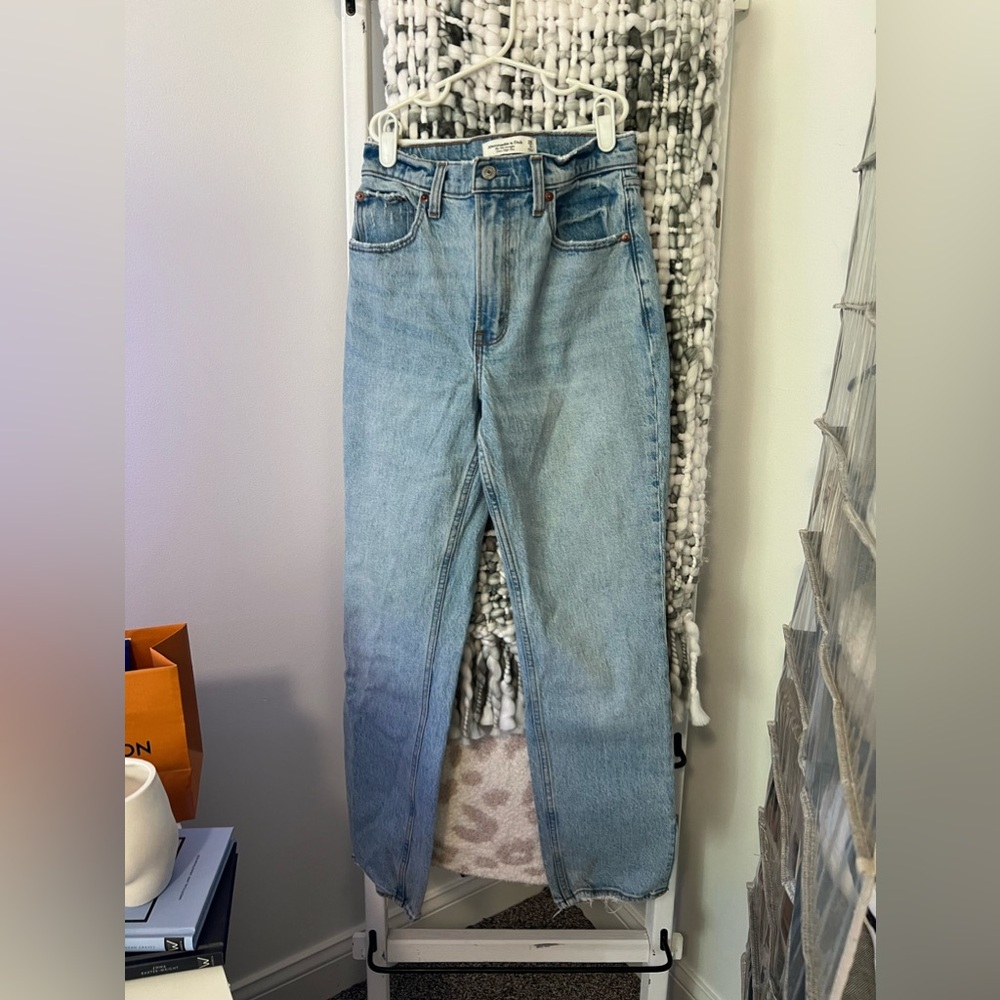 Abercrombie & Fitch Curve Love Jeans